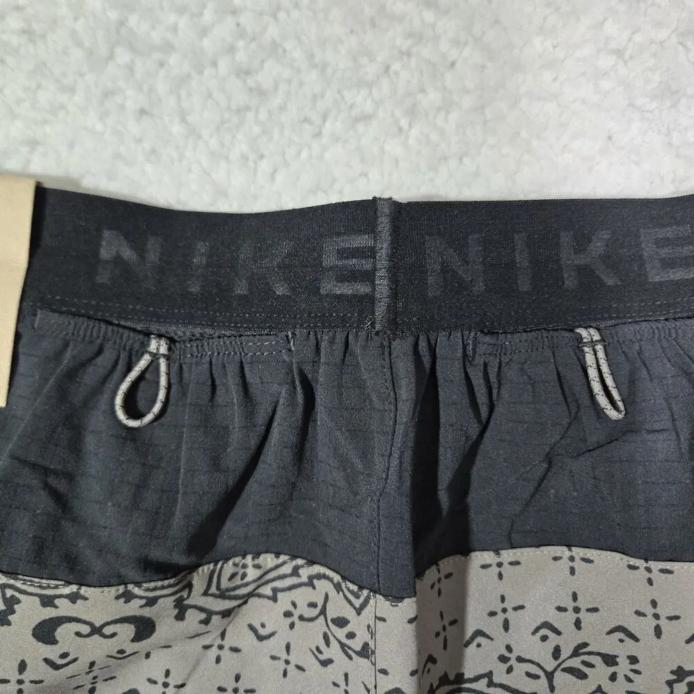 Nike Trail Men's Small Dri-FIT 6